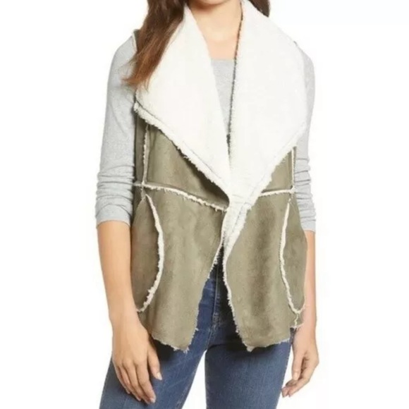 NWT Caslon Reversible Faux Shearling Vest GREEN/IVORY - SIZE M - Picture 1 of 12